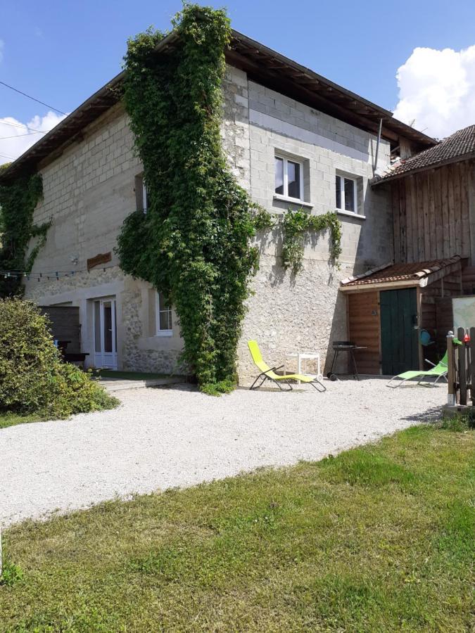 Okami Du Vercors Saint-Laurent-en-Royans Екстер'єр фото